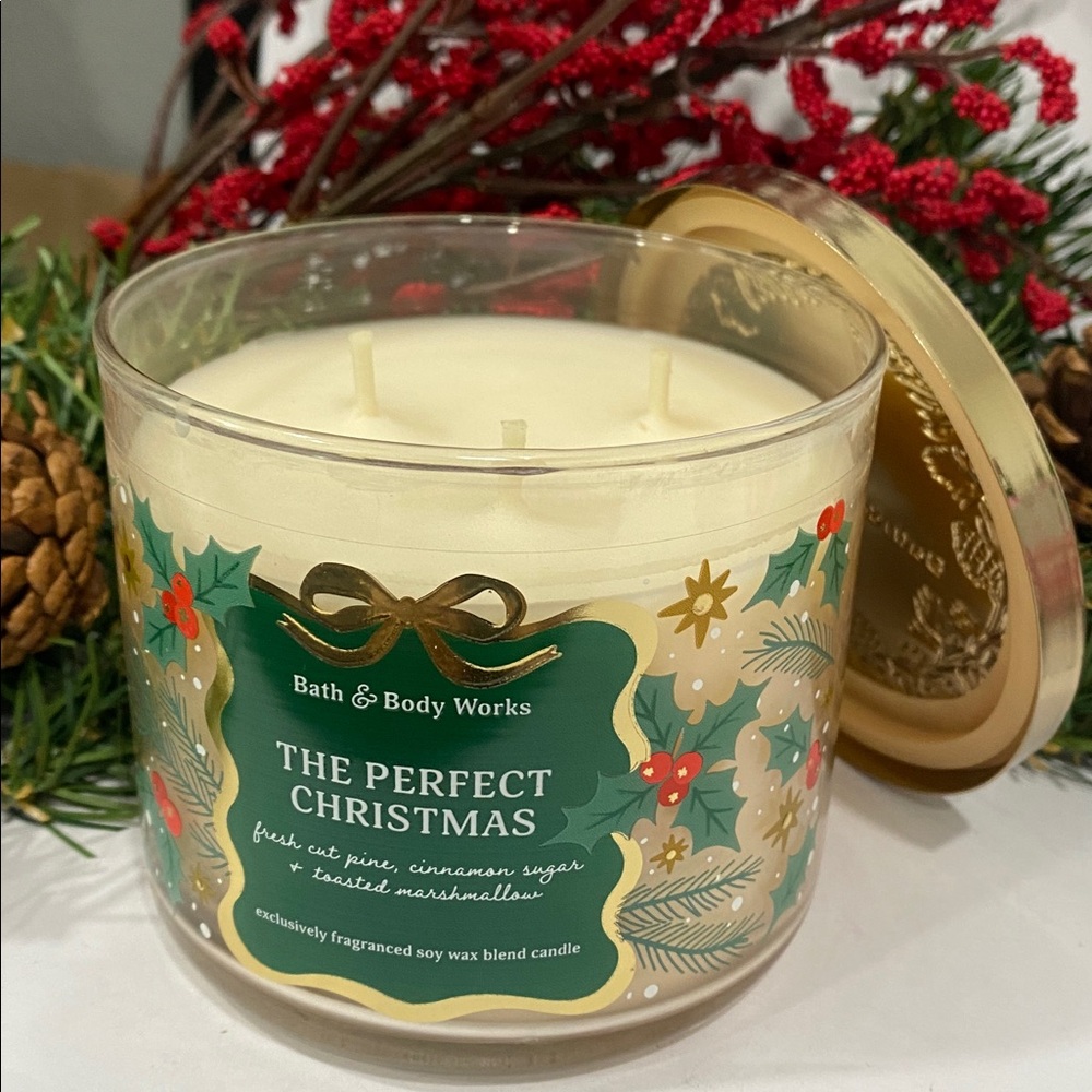 Bath & Body Works “The Perfect Christmas” New 3 Wick Candle